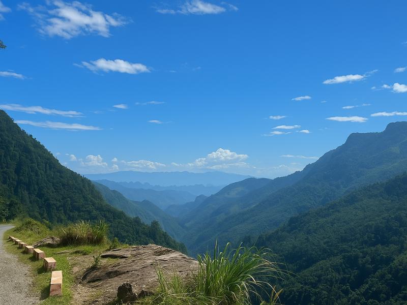 1-Day Ha Giang Loop Motorbike Tour with Easy Rider - Loopers